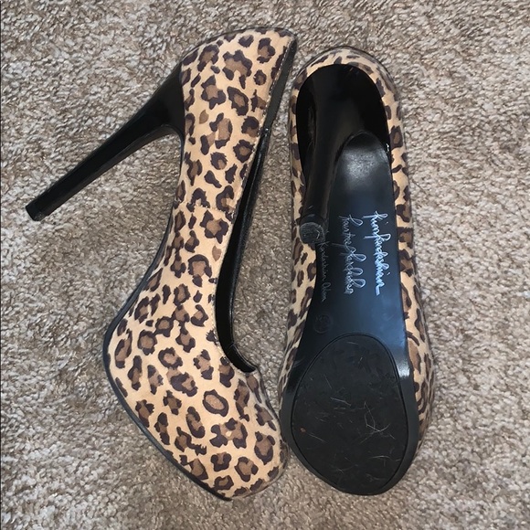 Kardashian Kollection - Size 8.5 - Leopard print - Picture 3 of 4